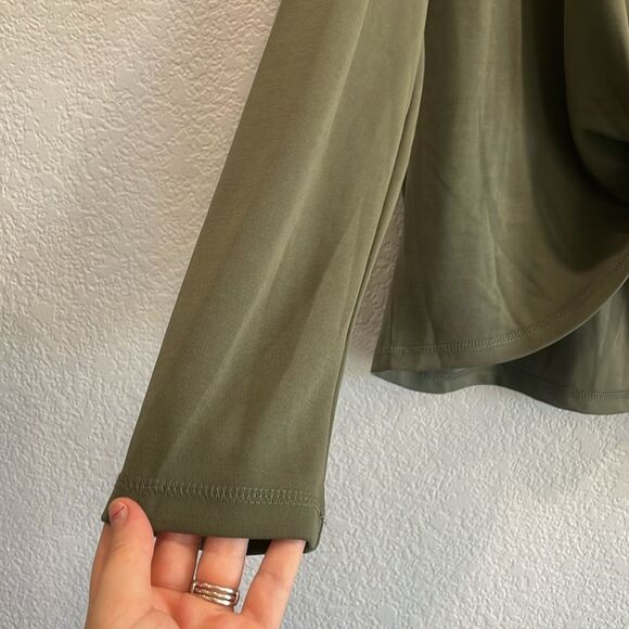 Zyia Active Army Green Cutsie Twist Front Long Sleeve Wrap Shawl Top Size Large - Picture 4 of 8
